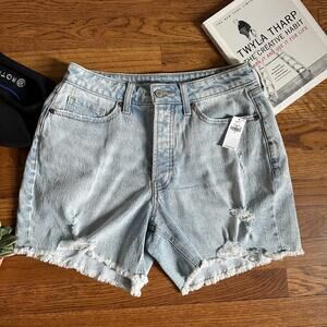 Old Navy Light Wash High Rise Curvy OG Straight Distressed Cutoff Shorts